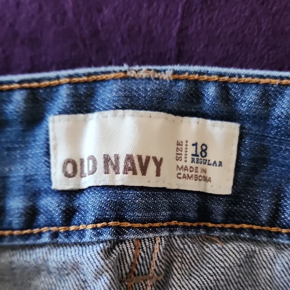Old Navy Trendy Blue Denim Mini Skirt sz 18 - Picture 2 of 6